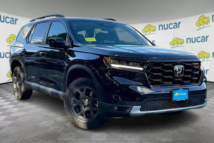 2025 Honda Pilot TrailSport photo 1