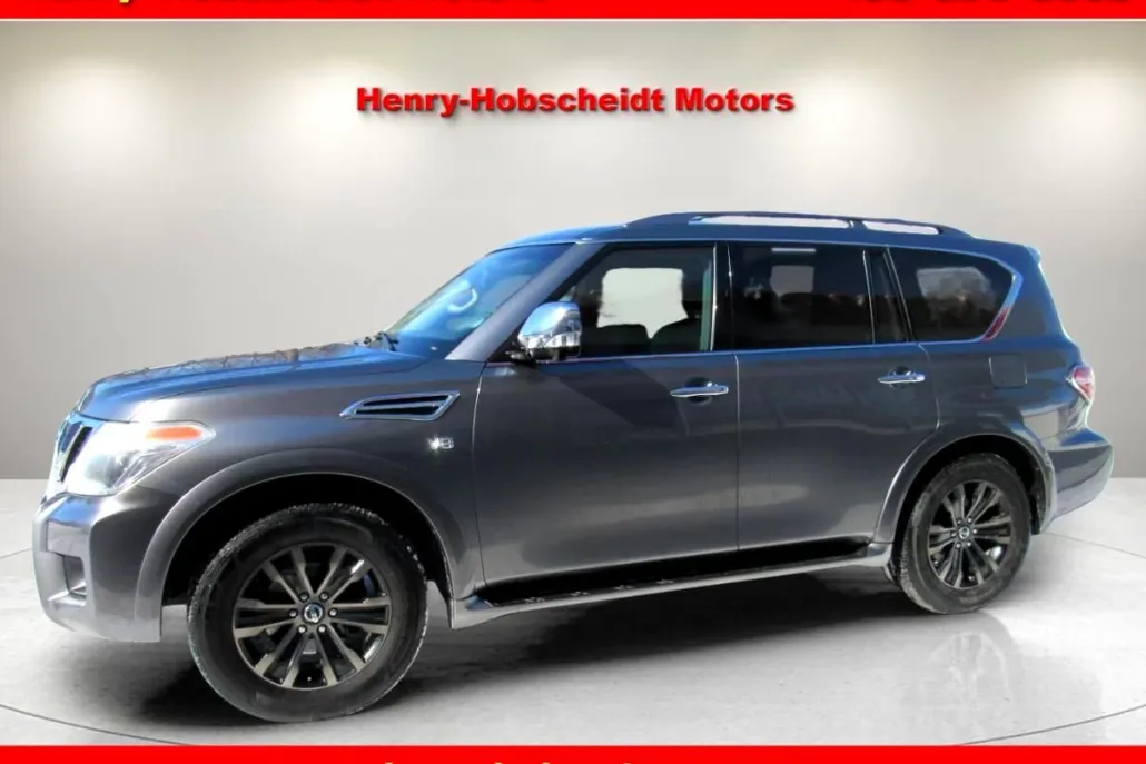 2017 Nissan Armada Platinum photo 1