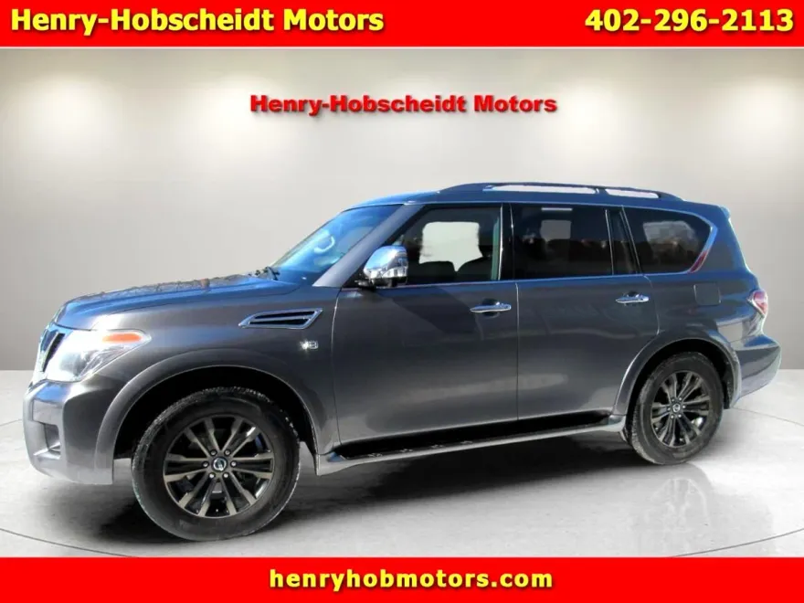 2017 Nissan Armada Platinum photo 1