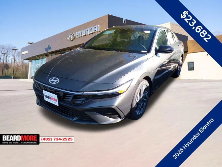 2025 Hyundai Elantra SEL Sport photo 1