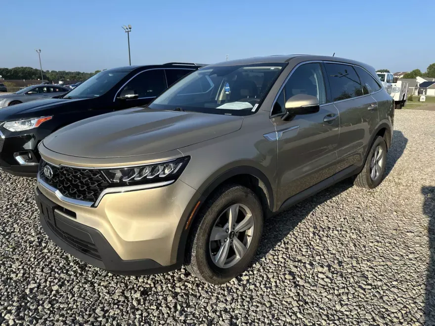 2021 Kia Sorento LX photo 1