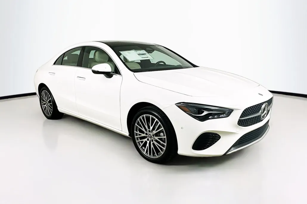 2025 Mercedes Benz CLA 250 4MATIC photo 1