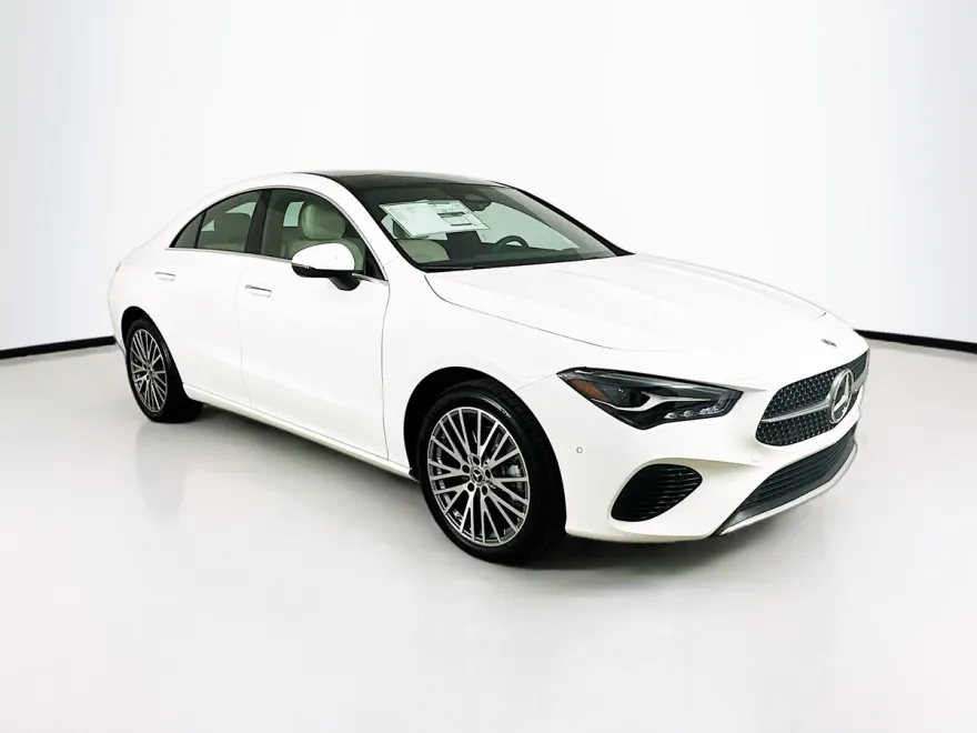 2025 Mercedes Benz CLA 250 4MATIC photo 1