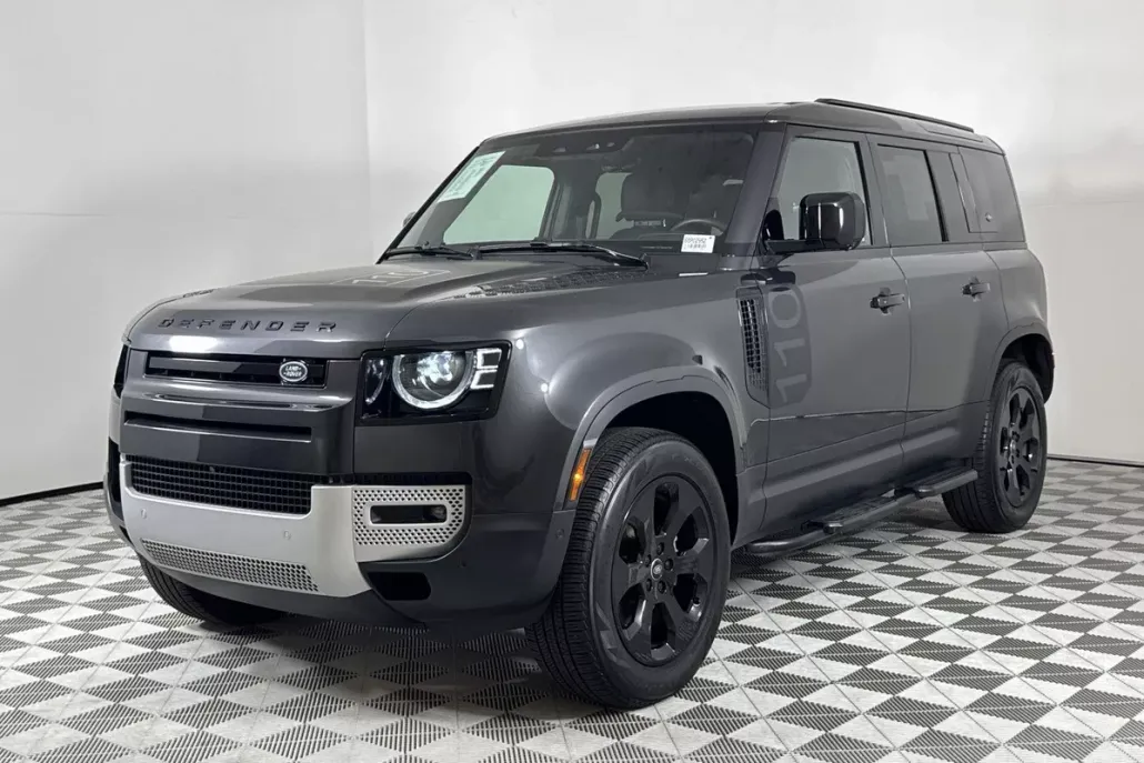 2024 Land Rover Defender 110 S photo 1