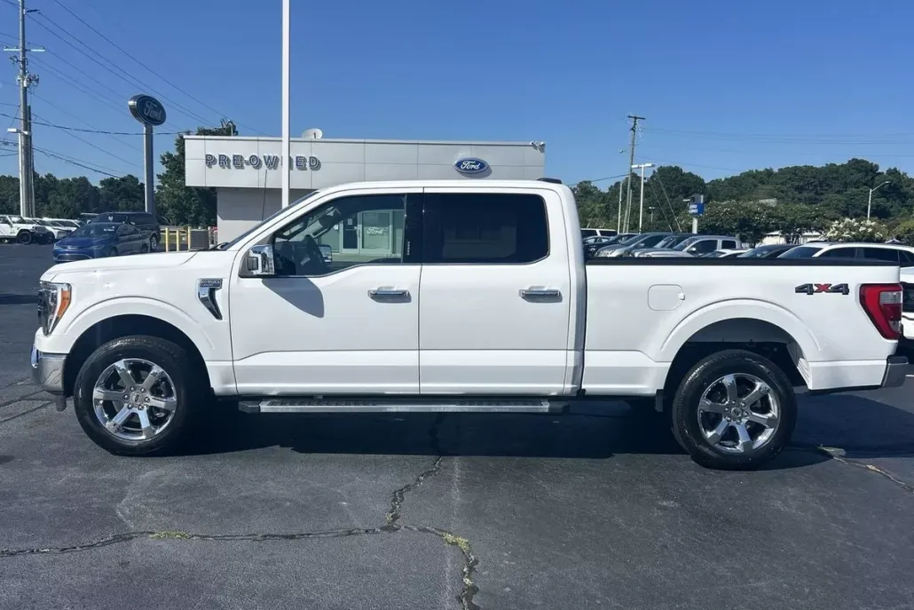 2023 Ford F-150 Lariat photo 1