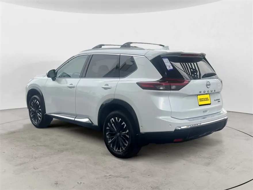 2026 Nissan Rogue Platinum photo 1