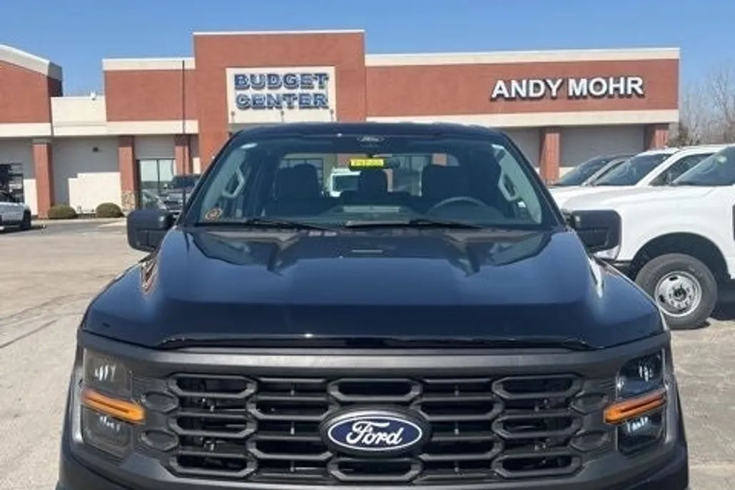 2025 Ford F-150 XL photo 1