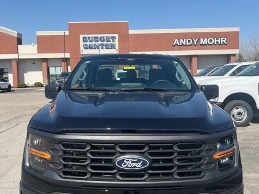 2025 Ford F-150 XL photo 1