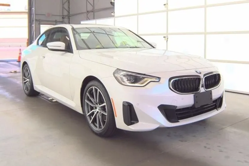 2024 Bmw 230i xDrive photo 1