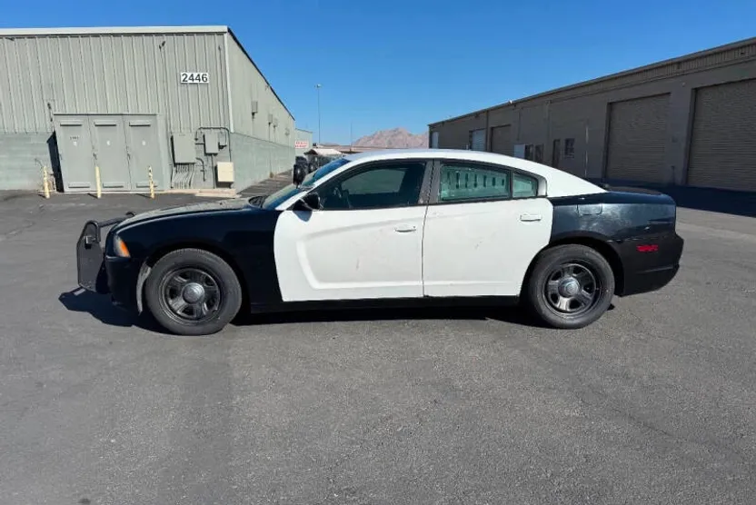 2013 Dodge Charger photo 1