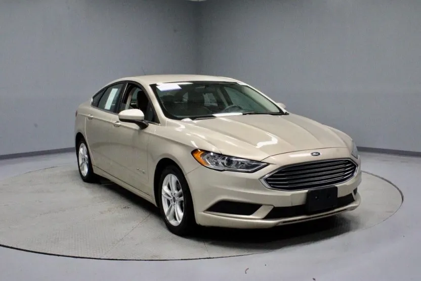 2018 Ford Fusion Hybrid S photo 1
