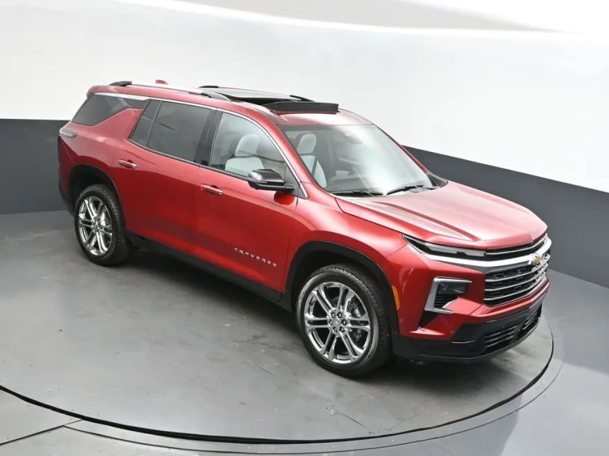 2026 Chevrolet Traverse High Country photo 1