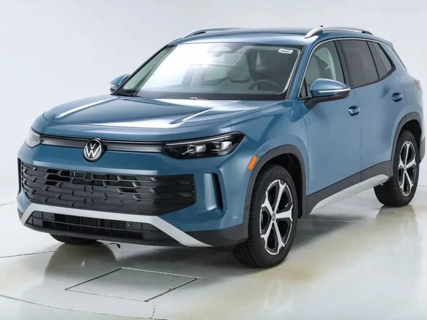 2025 Volkswagen Tiguan SE photo 1