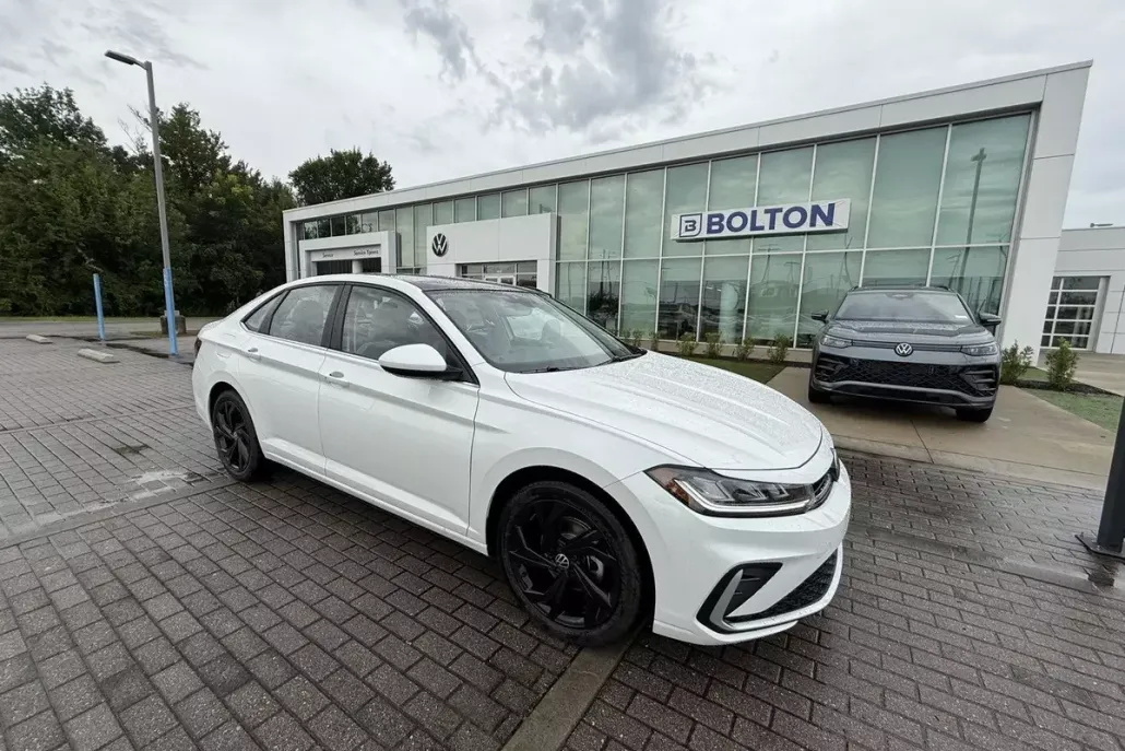 2025 Volkswagen Jetta 1.5T SE photo 1