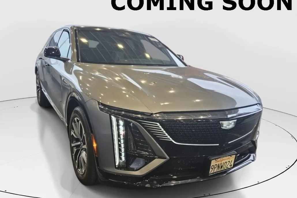2024 Cadillac Lyriq Sport photo 1