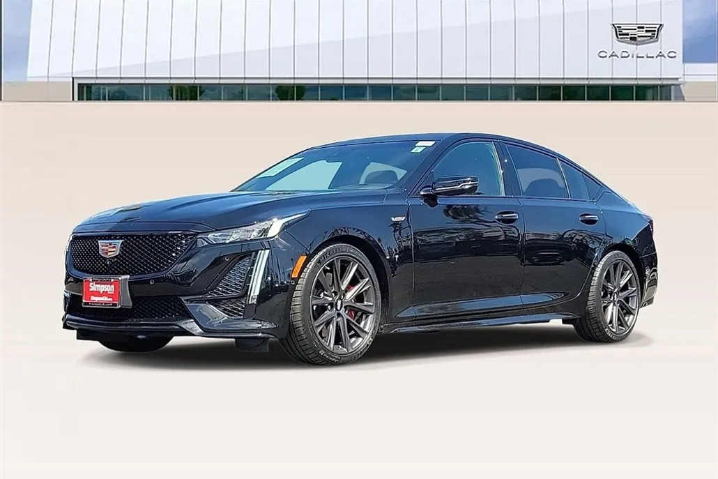 2024 Cadillac CT5 V photo 1