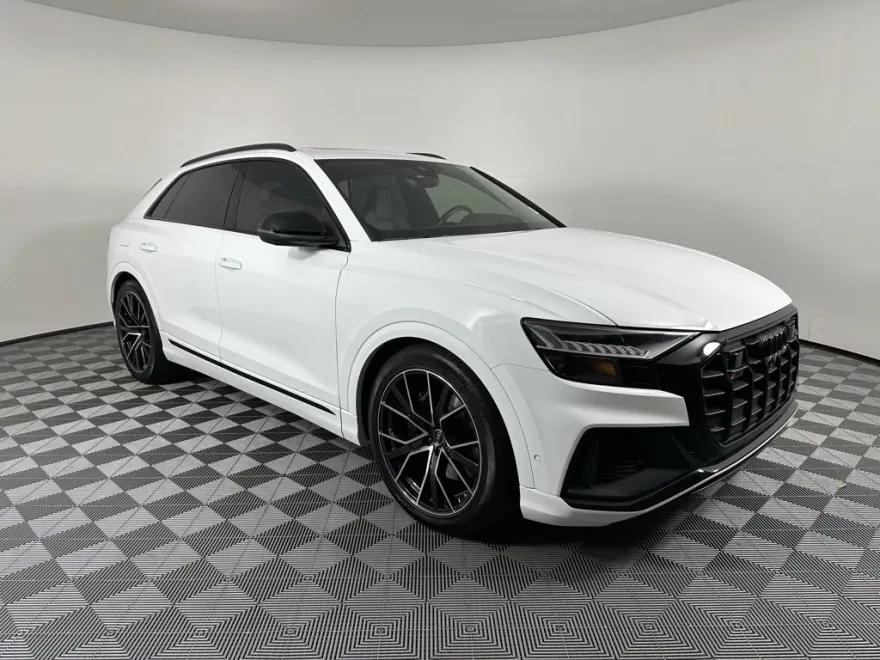 2023 Audi SQ8 Prestige photo 1