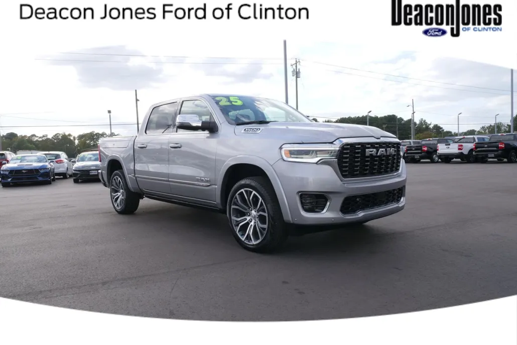2025 Ram 1500 photo 1