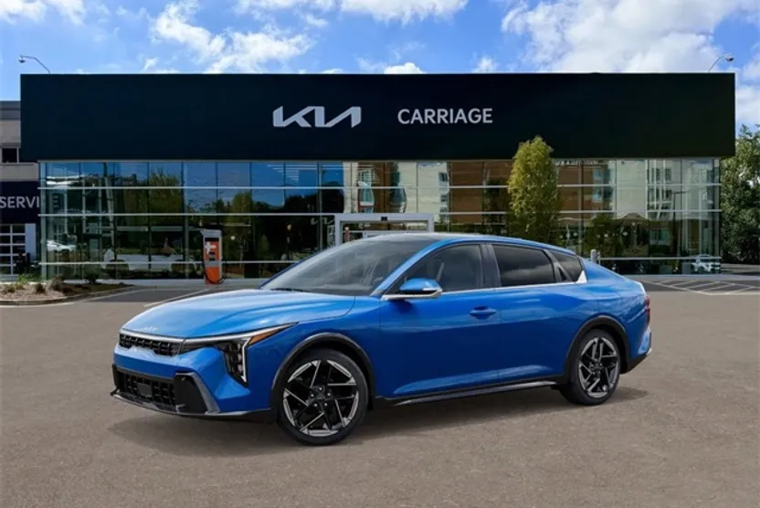 2025 Kia K4 GT-Line photo 1