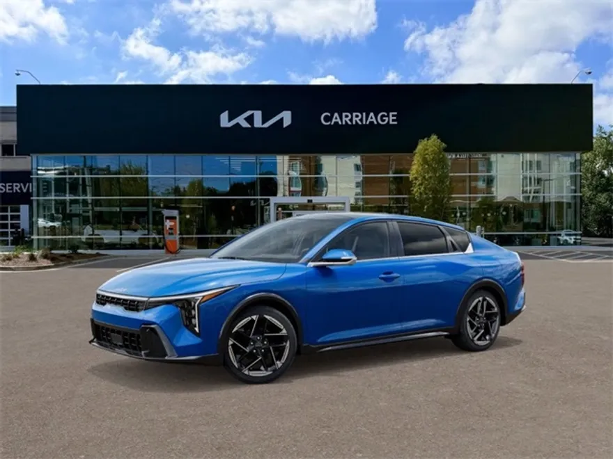 2025 Kia K4 GT-Line photo 1
