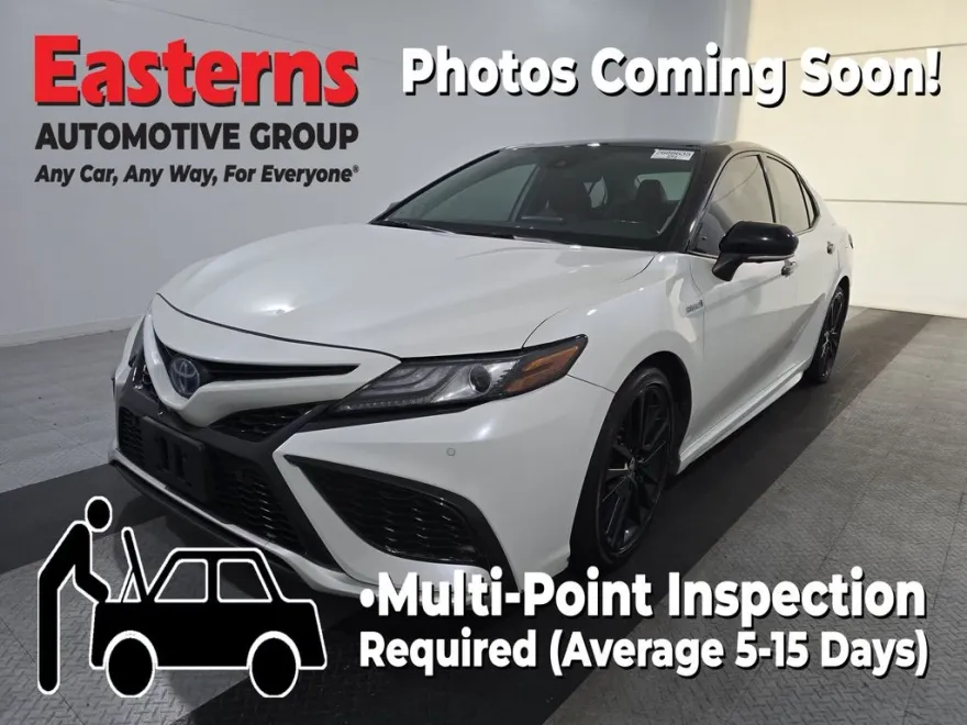 2021 Toyota Camry Hybrid XSE photo 1