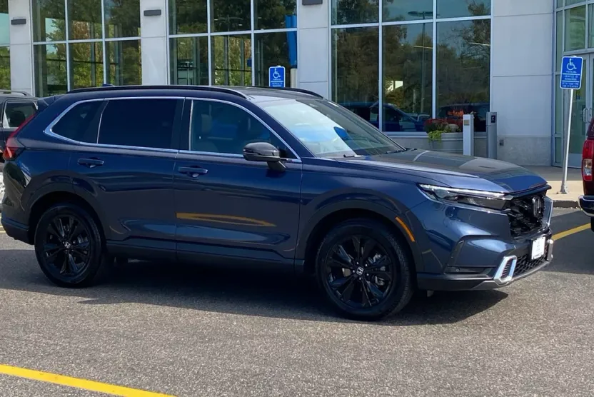 2025 Honda CR-V Hybrid Sport Touring photo 1