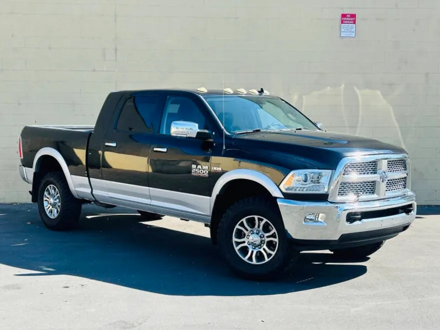 2014 Ram 2500 Laramie photo 1
