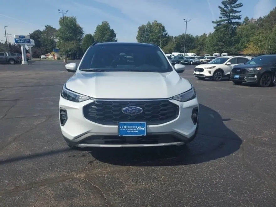 2025 Ford Escape Hybrid ST-Line Select photo 1