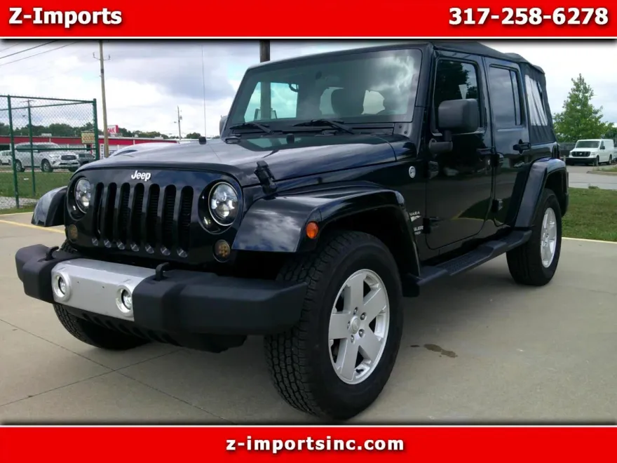 2012 Jeep Wrangler Unlimited Sahara photo 1