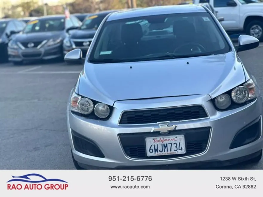 2013 Chevrolet Sonic LT photo 1