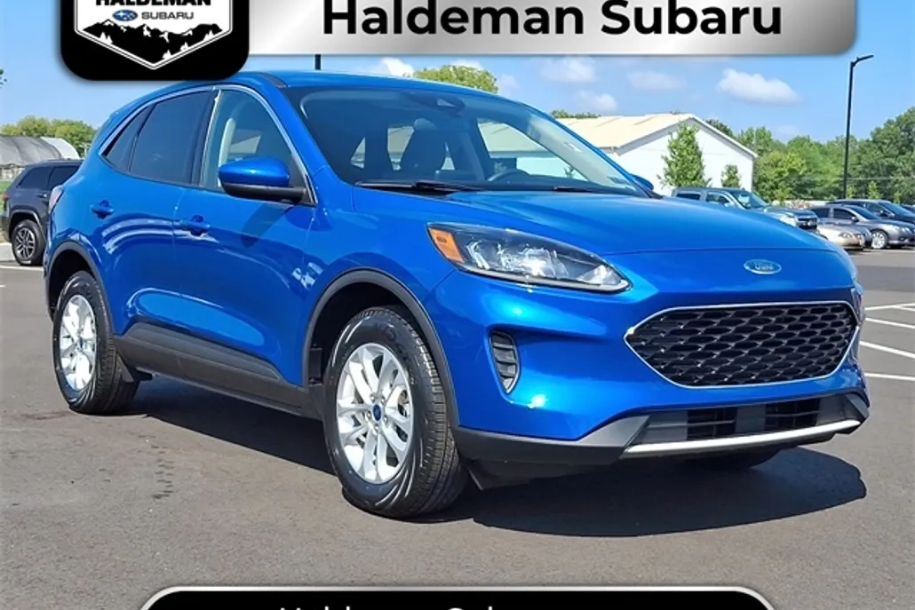 2020 Ford Escape SE photo 1