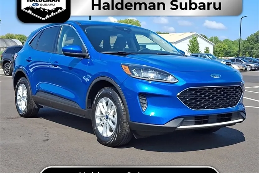 2020 Ford Escape SE photo 1