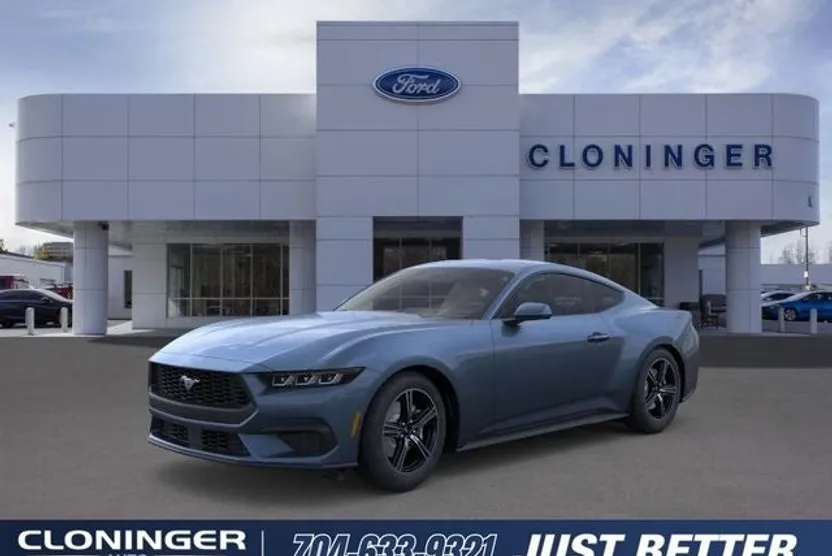 2025 Ford Mustang EcoBoost photo 1