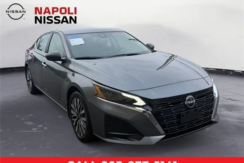 2024 Nissan Altima 2.5 SV photo 1