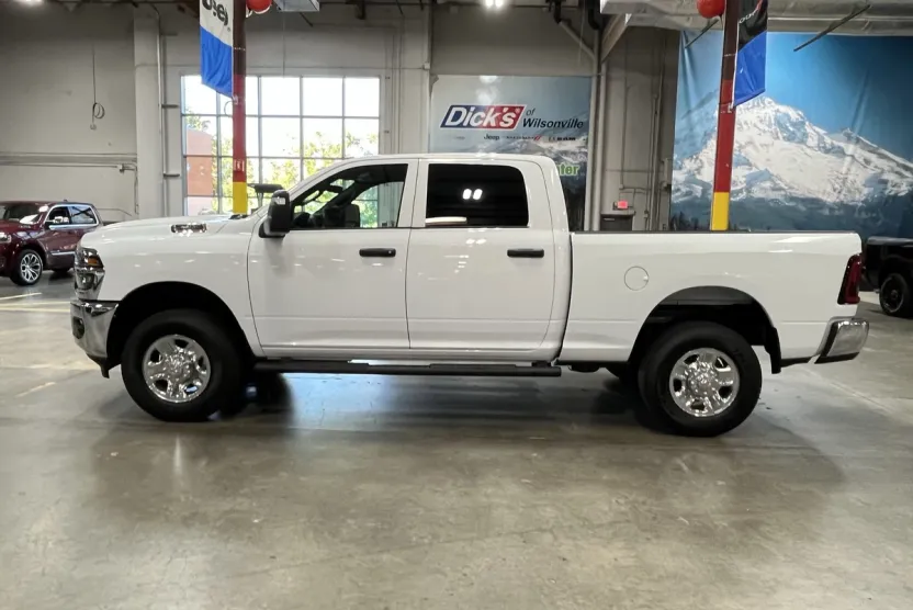 2025 Ram 2500 Tradesman photo 1