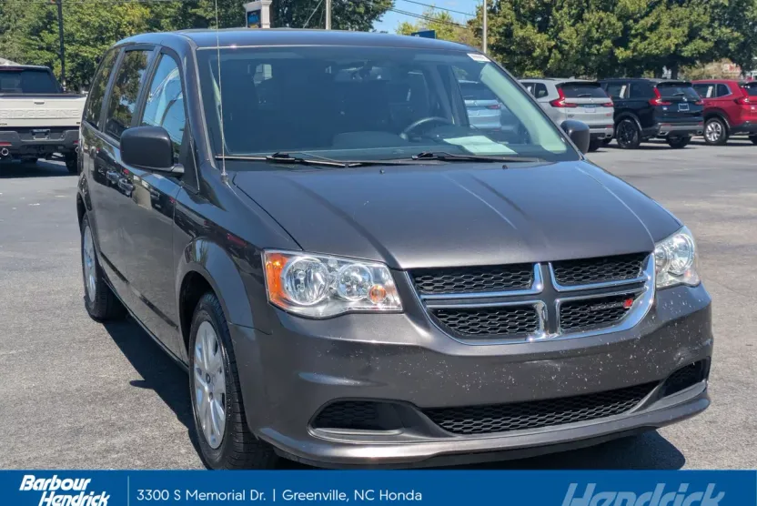 2018 Dodge Grand Caravan SE photo 1