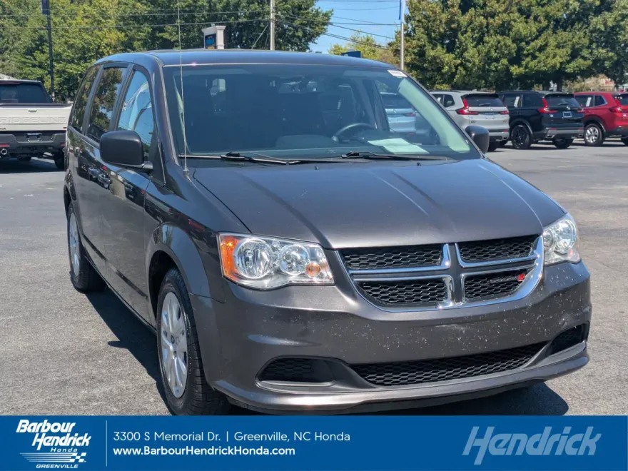 2018 Dodge Grand Caravan SE photo 1