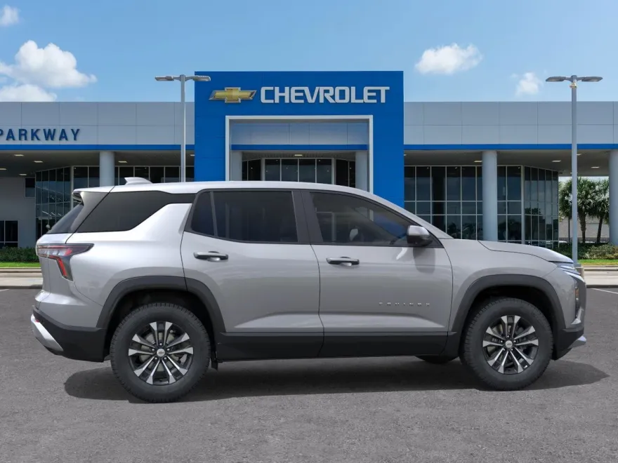 2026 Chevrolet Equinox LT photo 1