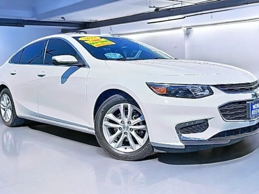 2018 Chevrolet Malibu 1LT photo 1