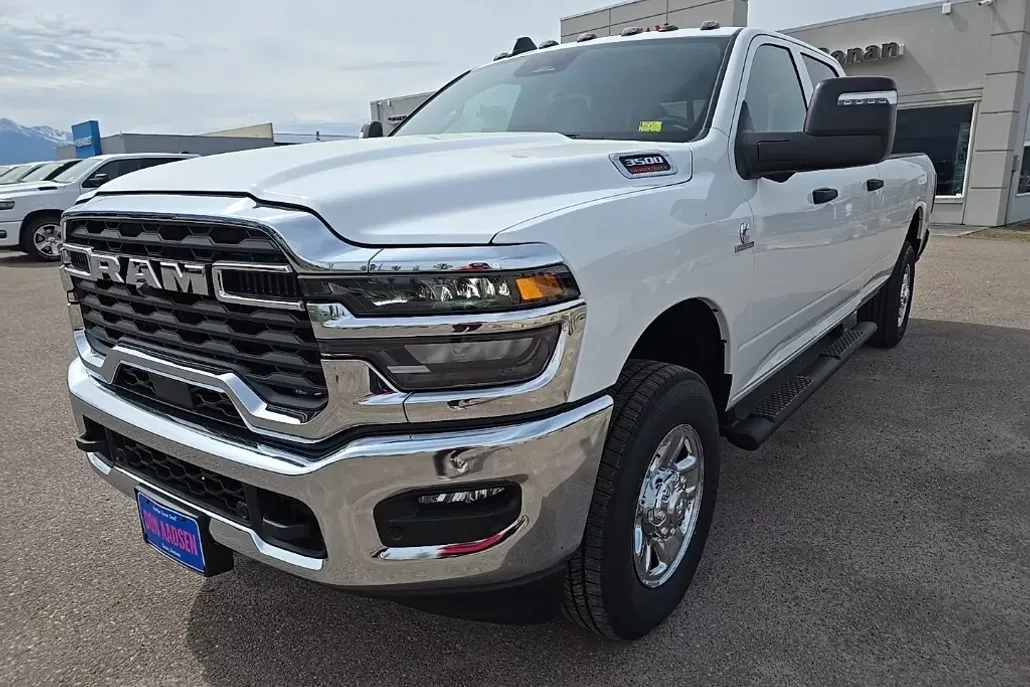 2025 Ram 3500 Tradesman photo 1