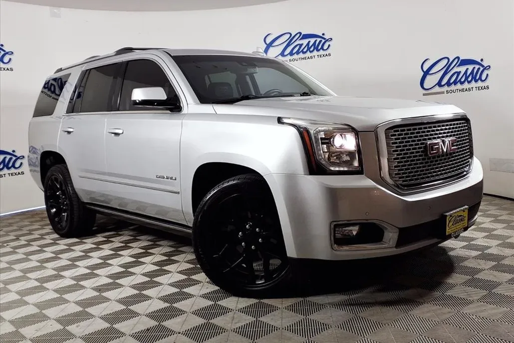 2017 Gmc Yukon Denali photo 1