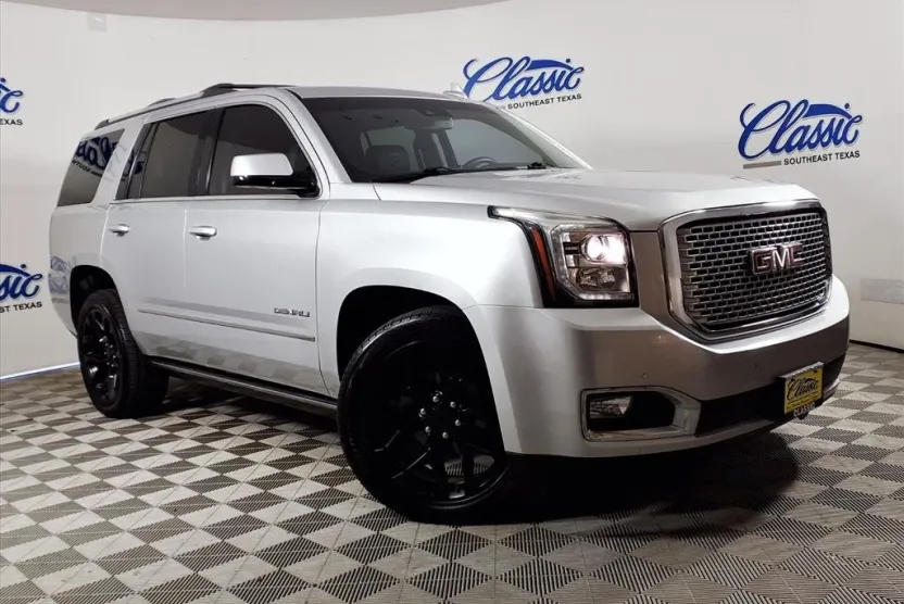 2017 Gmc Yukon Denali photo 1