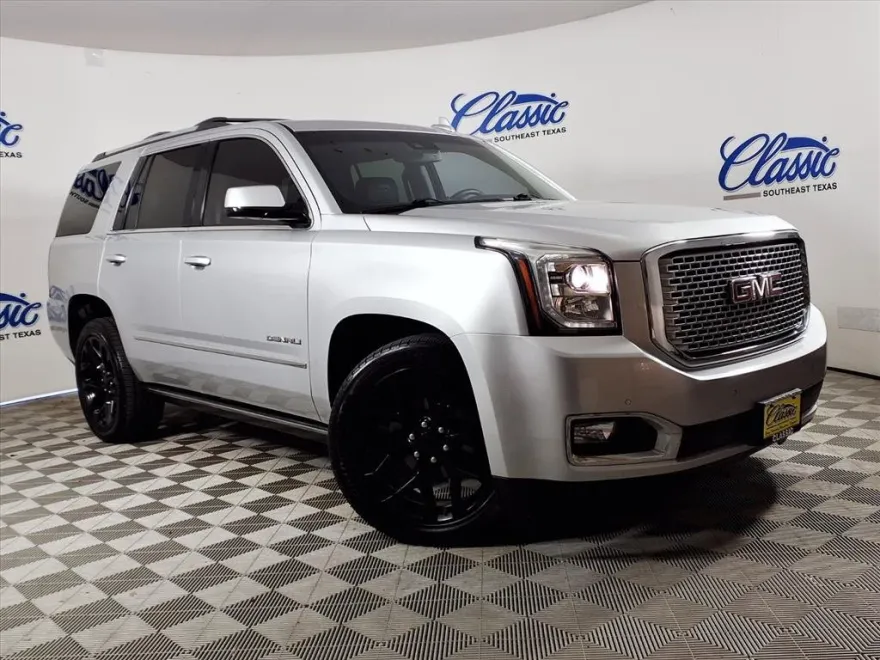 2017 Gmc Yukon Denali photo 1