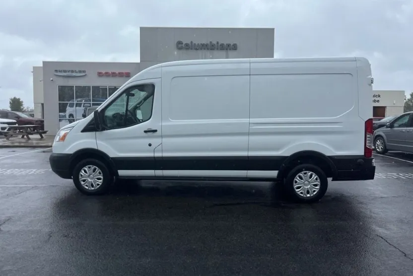 2019 Ford Transit photo 1