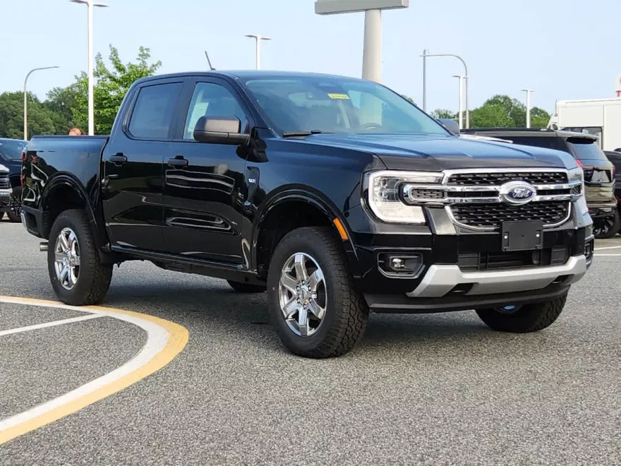 2025 Ford Ranger XLT photo 2