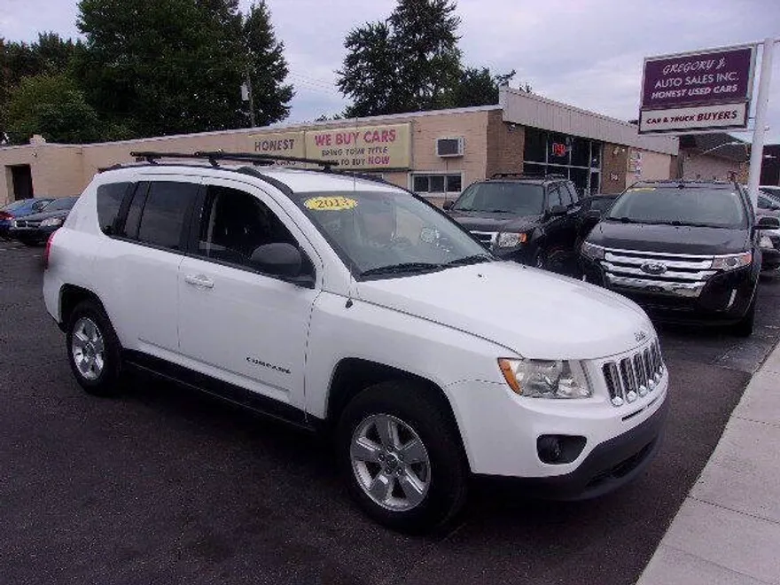 2013 Jeep Compass Sport photo 1