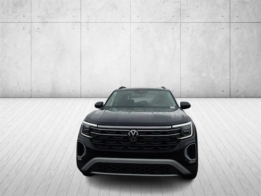 2025 Volkswagen Atlas SE Technology Peak Edition photo 1