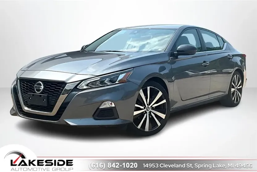 2020 Nissan Altima 2.5 SR photo 1