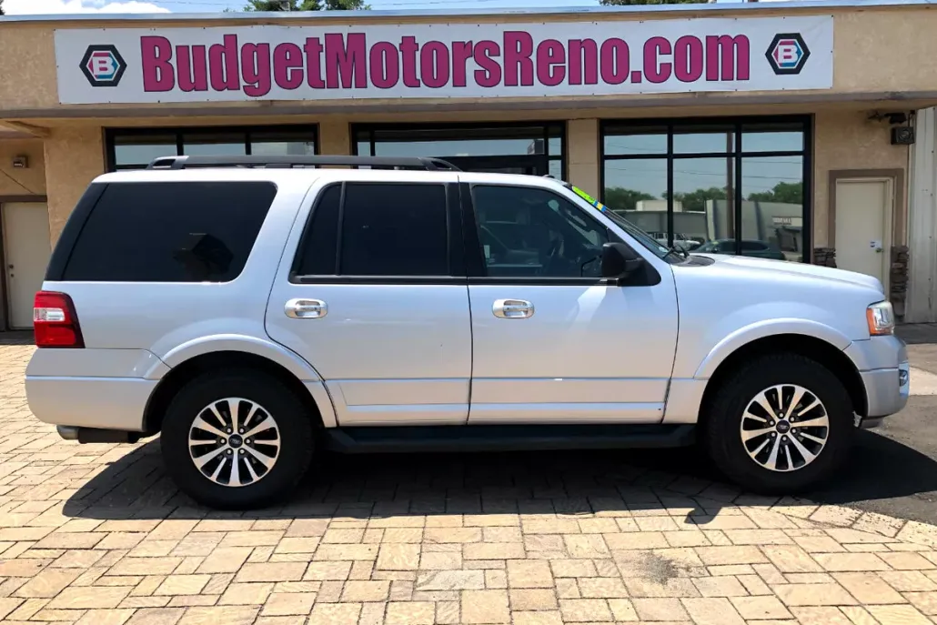 2017 Ford Expedition XLT photo 1