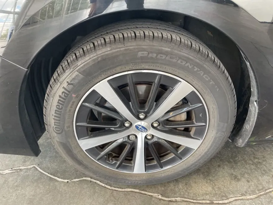 2023 Subaru Impreza Premium photo 1